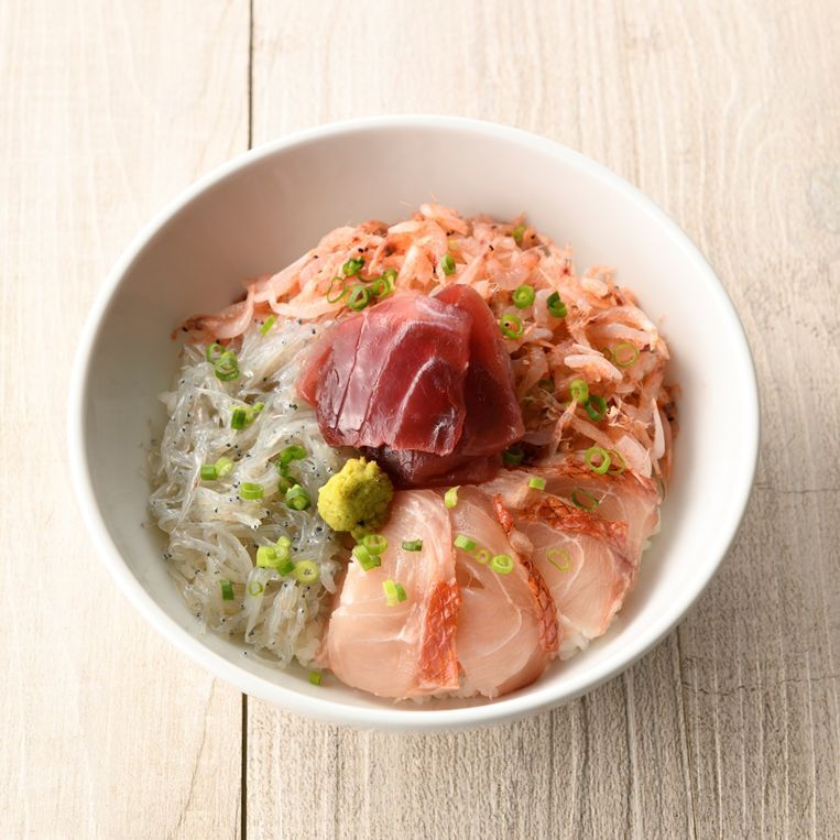 Shizuoka Umi no Shuyaku Seafood Rice Bowl