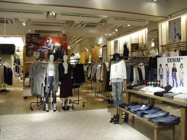 ローリーズファーム 心斎橋店 Japan Shopping Now