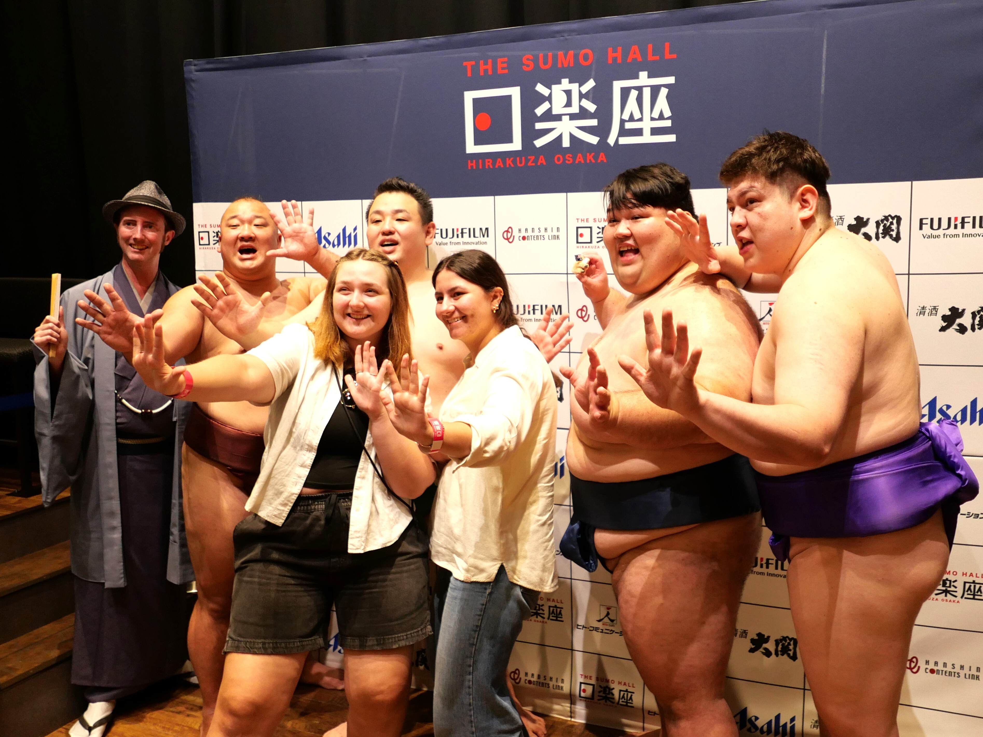 相撲ショーホール、オープン～THE SUMO HALL 日楽座（ひらくざ） OSAKA | Japan Shopping Now